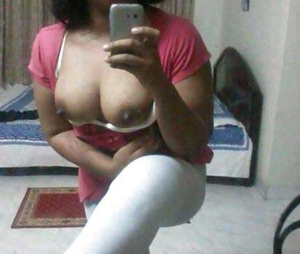boobs selfie Indian Sex Photos